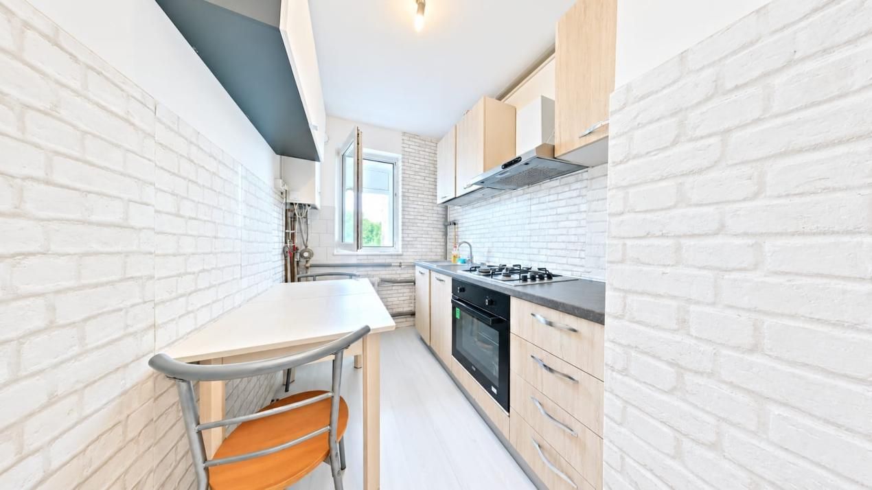 Apartament cu 3 camere de vânzare în Grivitei, Brașov – fotografia 3 din 10