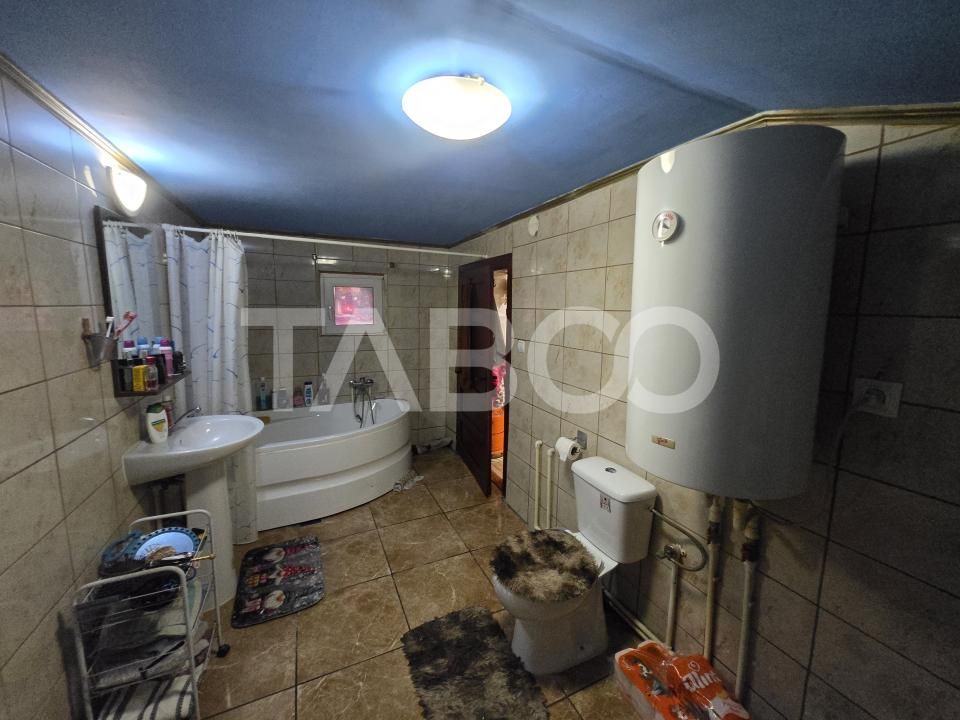 Casă cu 5 camere de vânzare în Vurpar – fotografia 7 din 26