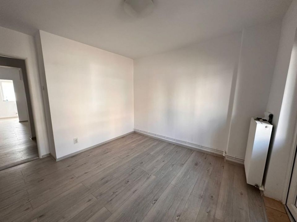 Spațiu comercial cu 2 camere de închiriat în Cetate, Alba Iulia – fotografia 21 din 37