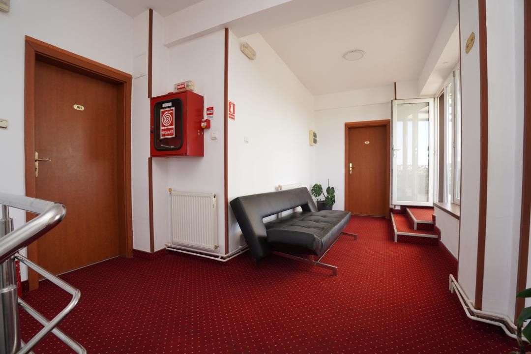 Hotel / pensiune cu 24 camere de vânzare în Est, Giurgiu – fotografia 23 din 37