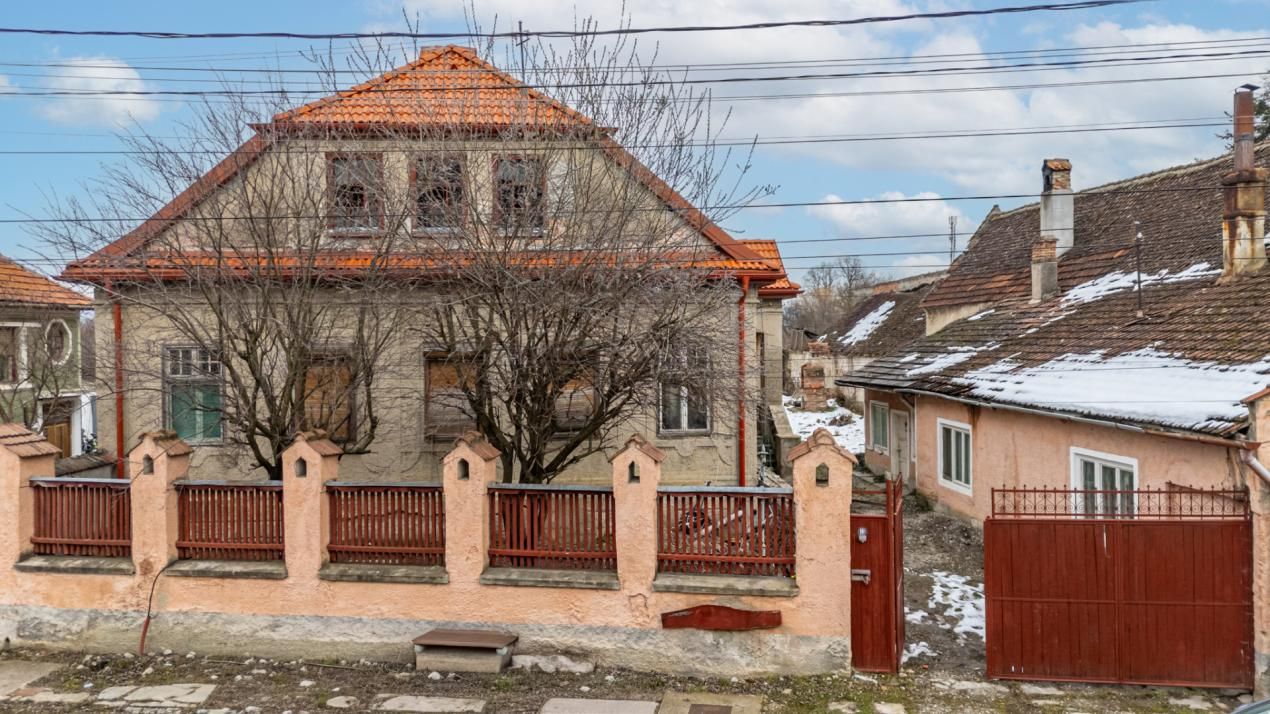 Casă cu 5 camere de vânzare în Central, Prejmer – fotografia 6 din 35