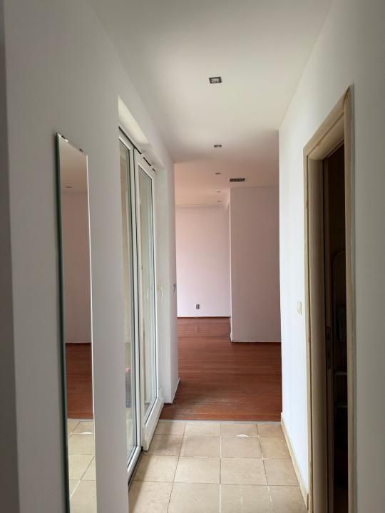 Casă cu 4 camere de vânzare în Central, Tunari – fotografia 19 din 25