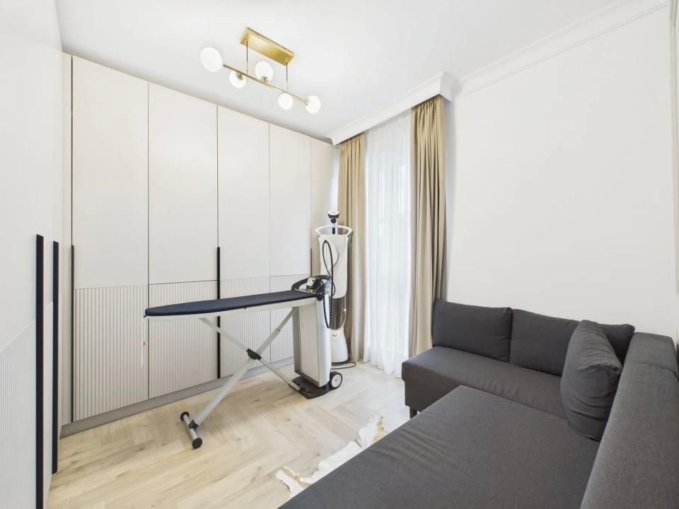 Casă cu 5 camere de vânzare în Vest, Otopeni – fotografia 38 din 40