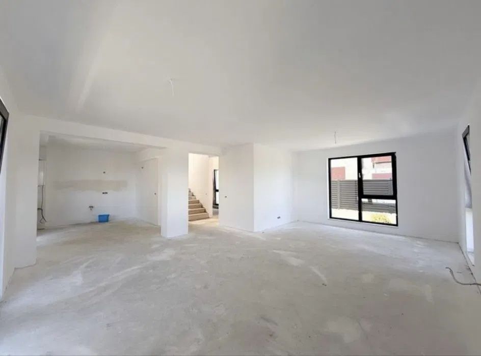 Casă cu 5 camere de vânzare în Otopeni – fotografia 10 din 12