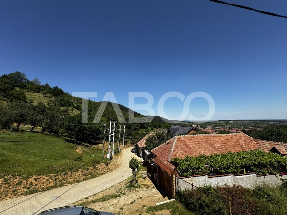 Casă cu 7 camere de vânzare în Rășinari – fotografia 26 din 32