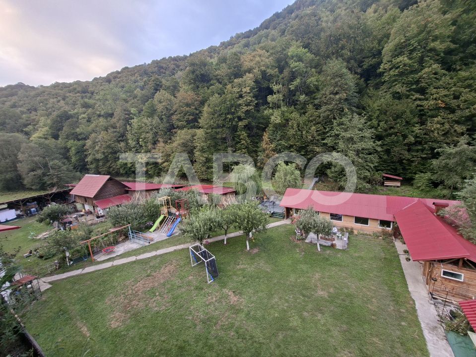 Casă cu 29 camere de vânzare în Valea Macesului – fotografia 40 din 49