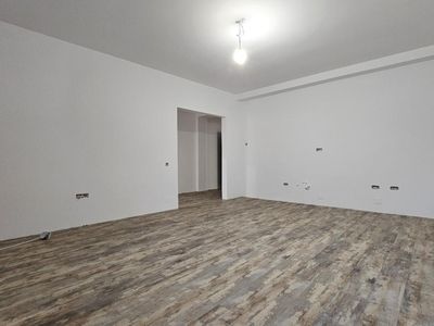 Apartament cu 3 camere de vânzare în Crângași, București – fotografia 4 din 19
