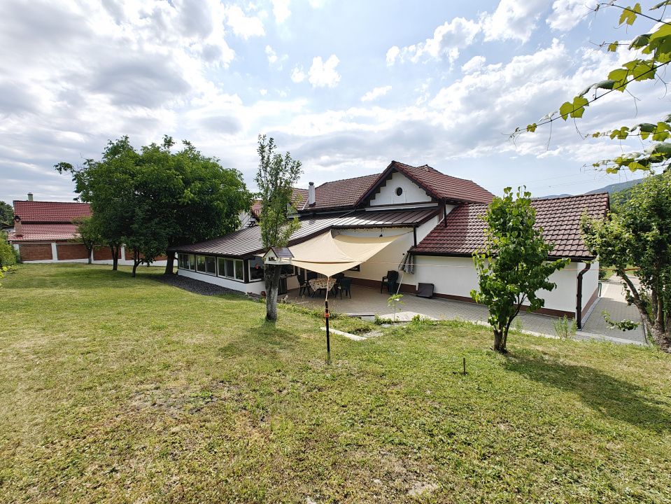 Casă cu 5 camere de vânzare în Cisnadioara – fotografia 8 din 25