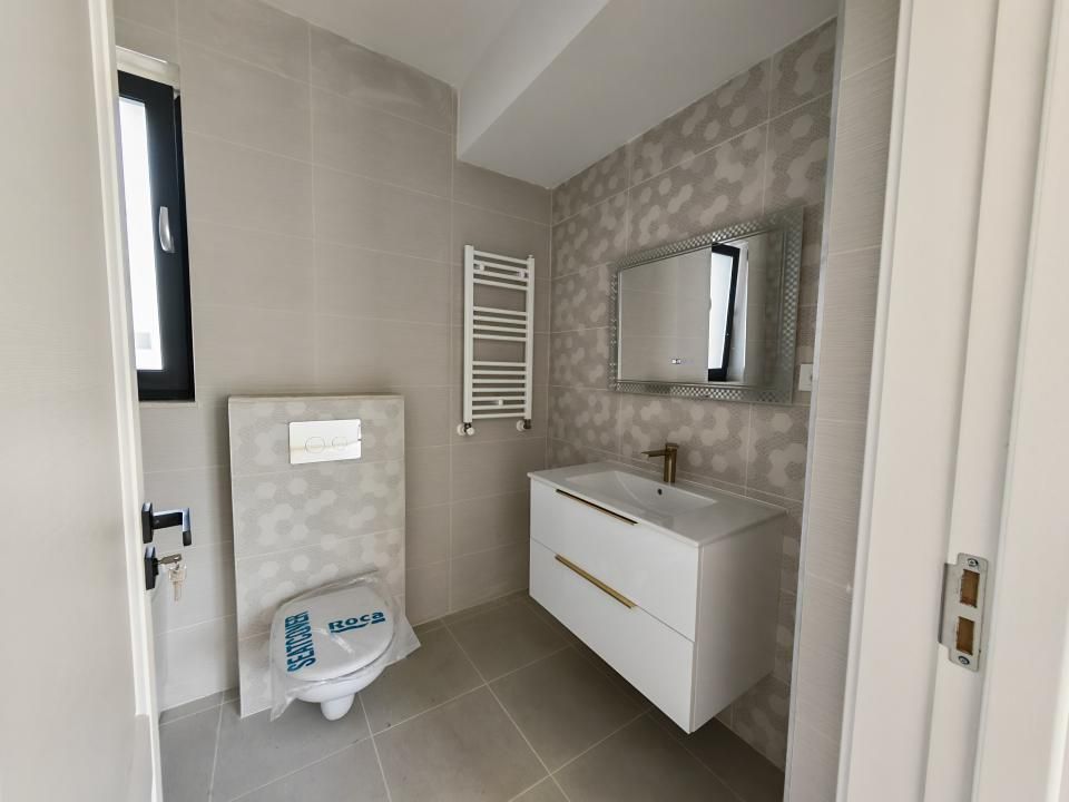 Casă cu 4 camere de vânzare în Est, Tunari – fotografia 17 din 27