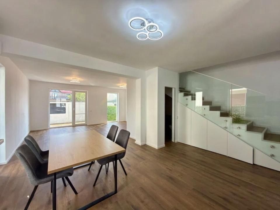 Casă cu 4 camere de vânzare în Tunari – fotografia 4 din 26