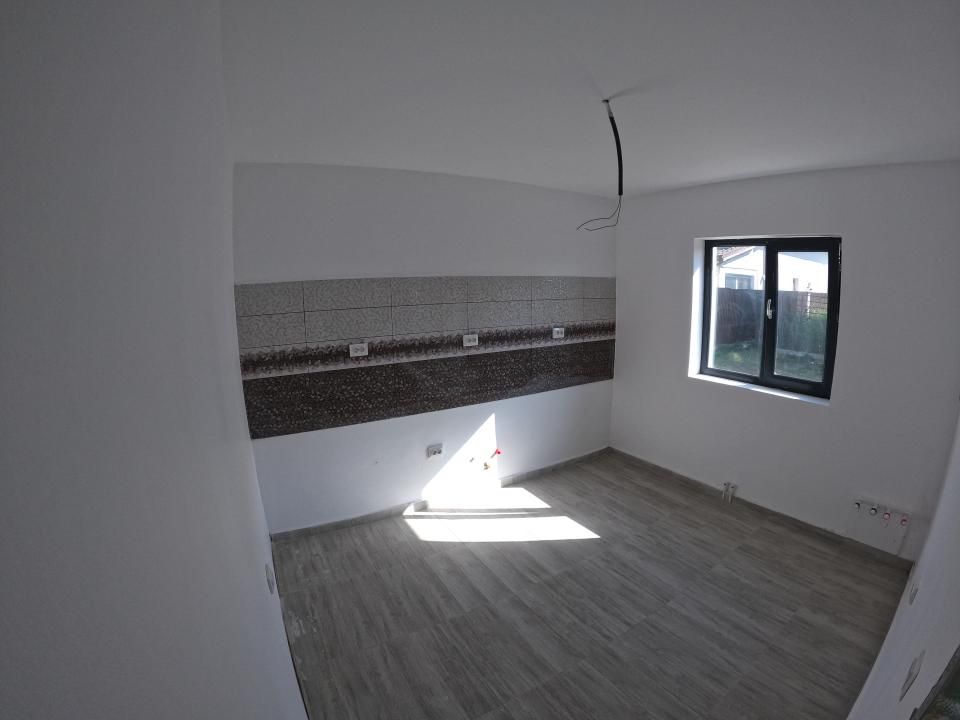 Casă cu 3 camere de vânzare în Semicentral, Giurgiu – fotografia 5 din 19