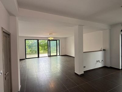 Casă cu 5 camere de vânzare în Corbeanca – fotografia 4 din 15