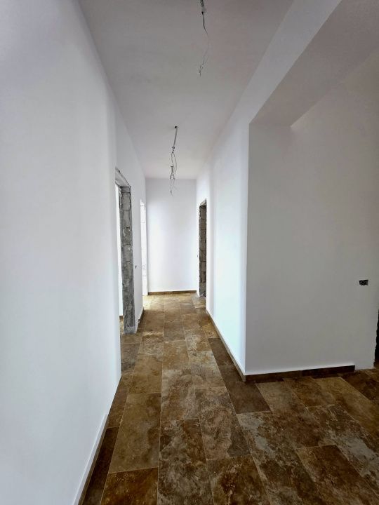 Apartament cu 4 camere de vânzare în Faleza Nord, Constanța – fotografia 17 din 22