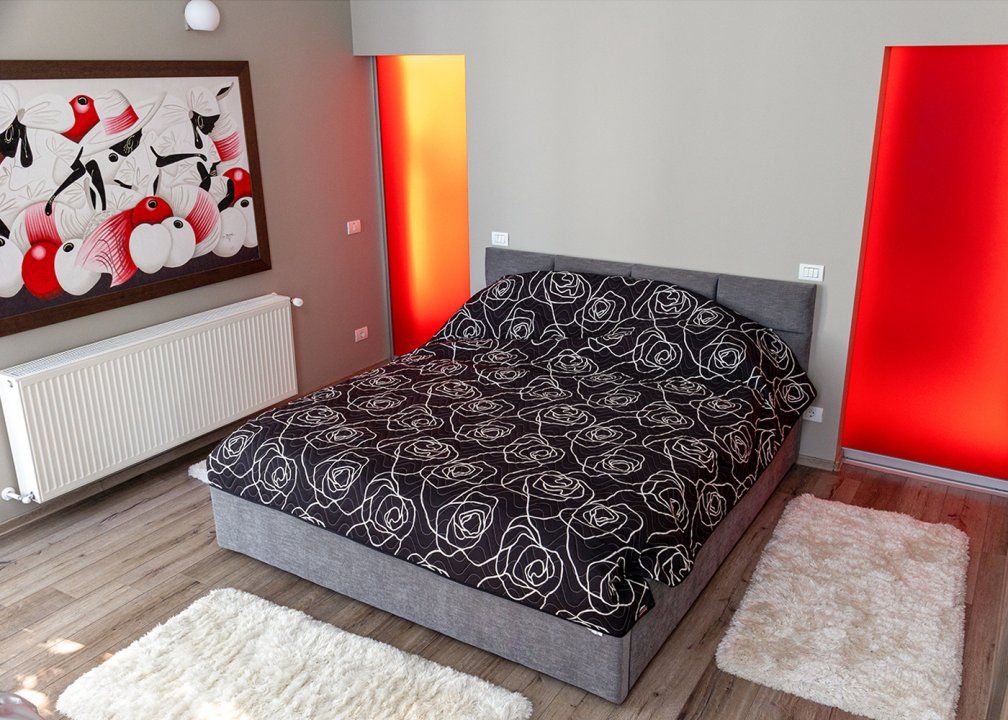 Casă cu 15 camere de vânzare în Mogoșoaia – fotografia 10 din 48