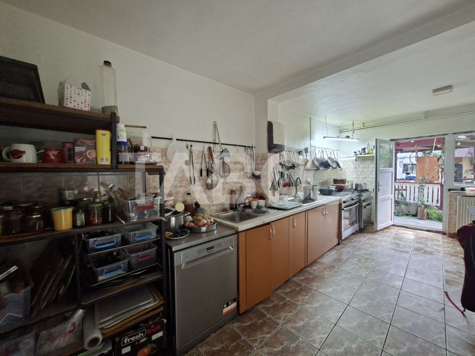 Casă cu 29 camere de vânzare în Valea Macesului – fotografia 16 din 49