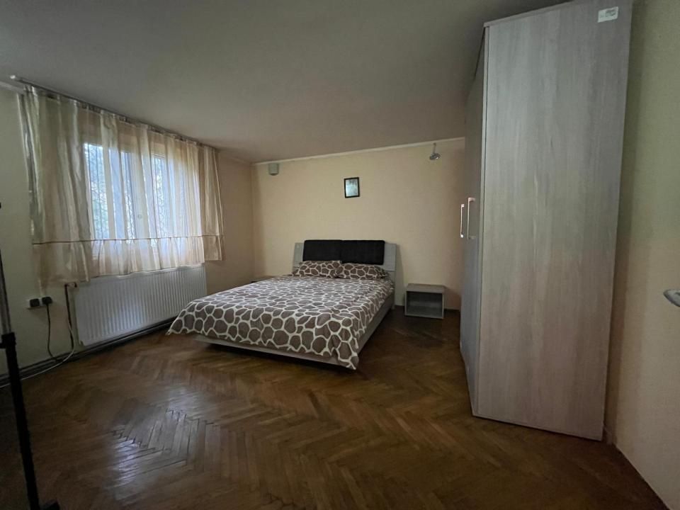Casă cu 3 camere de vânzare în Nord, Găești – fotografia 5 din 35