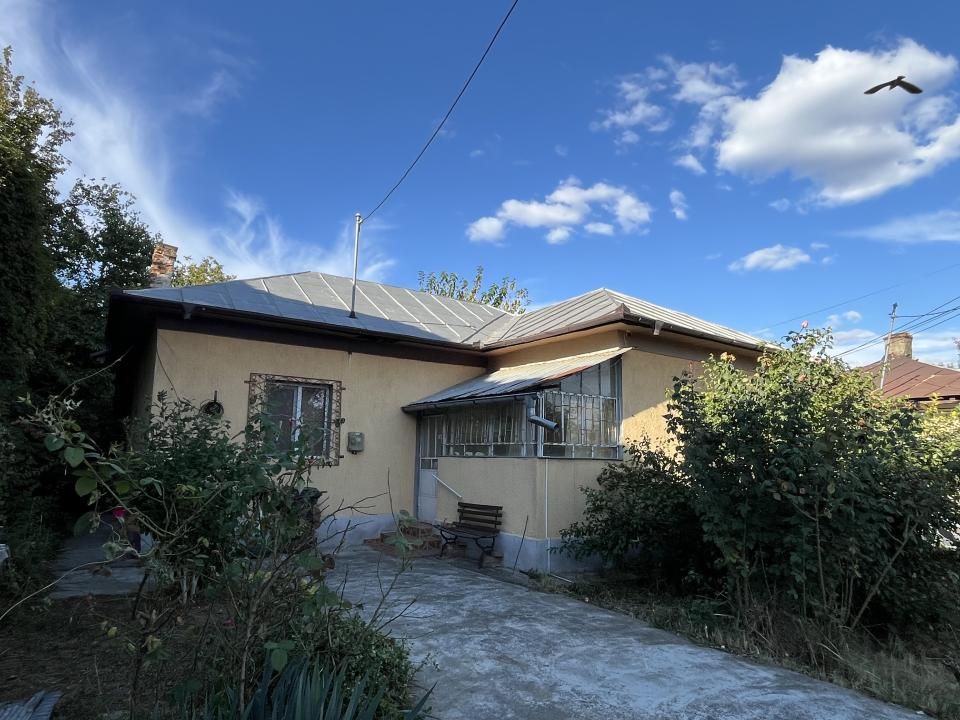 Casă cu 3 camere de vânzare în Nord, Găești – fotografia 33 din 35
