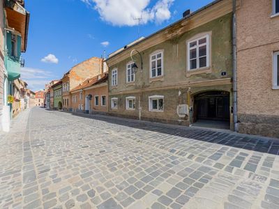 Casă cu 10 camere de vânzare în Ultracentral, Brașov – fotografia 4 din 30