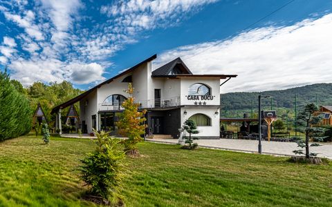 Hotel / pensiune cu 8 camere de vânzare în Central, Călimănești