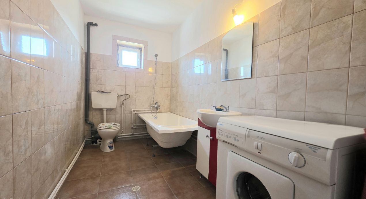 Casă cu 6 camere de vânzare în Km 5, Constanța – fotografia 7 din 18