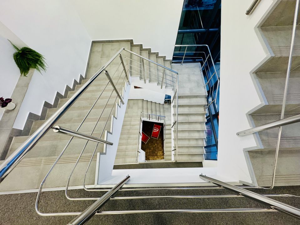 Spațiu de birouri cu 12 camere de închiriat în Popești-Leordeni – fotografia 7 din 23
