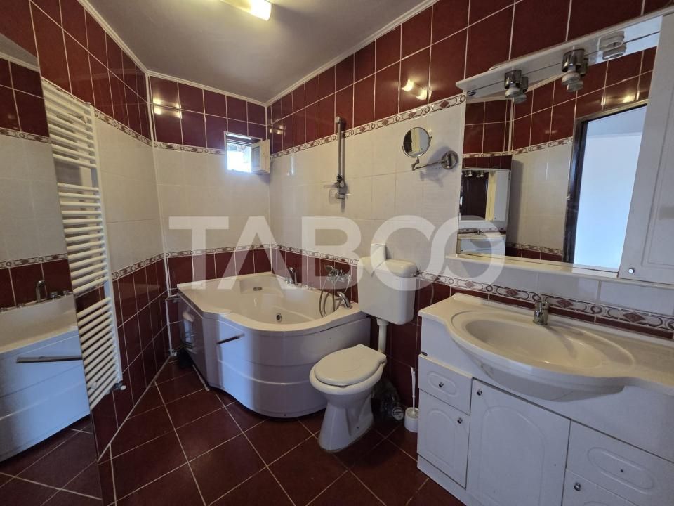 Apartament cu 3 camere de vânzare în Făgăraș – fotografia 8 din 10