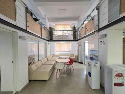 Spațiu comercial cu 8 camere de închiriat în Natiunile Unite, București – fotografia 2 din 17