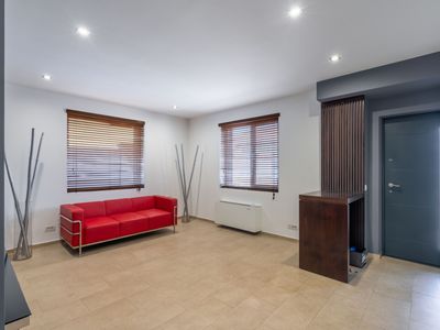 Casă cu 6 camere de vânzare în Braytim, Timișoara – fotografia 3 din 21