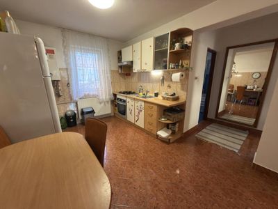 Apartament cu 2 camere de vânzare în Manastur / Edgar Quinet, Cluj-Napoca – fotografia 4 din 14