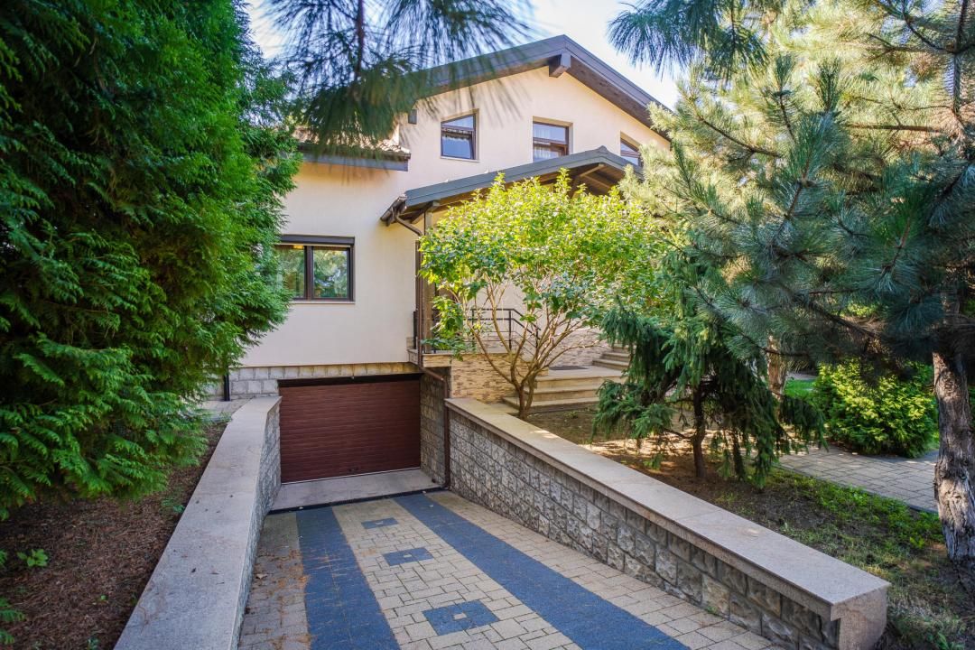 Spațiu comercial cu 10 camere de vânzare în Tătărași, Iași – fotografia 19 din 20