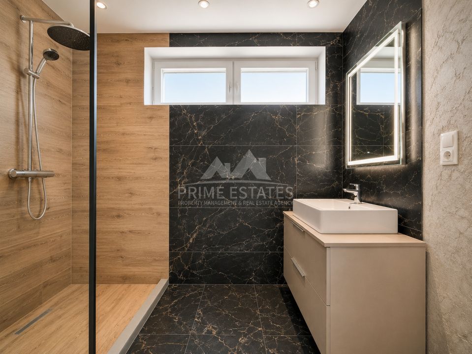 Casă cu 5 camere de vânzare în Exterior Est, Tunari – fotografia 11 din 26