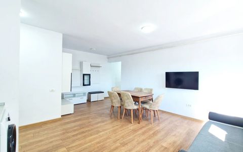 Apartament cu 3 camere de vânzare în Mamaia-Sat