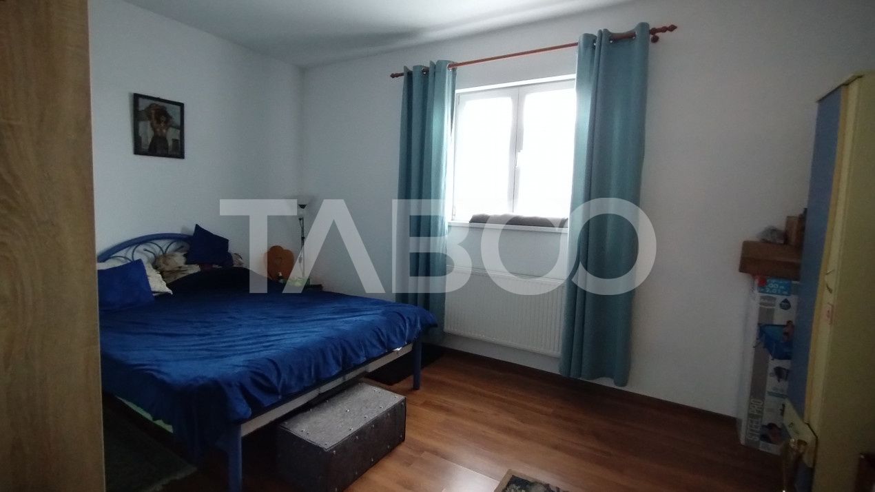 Casă cu 10 camere de vânzare în Rausor – fotografia 8 din 24