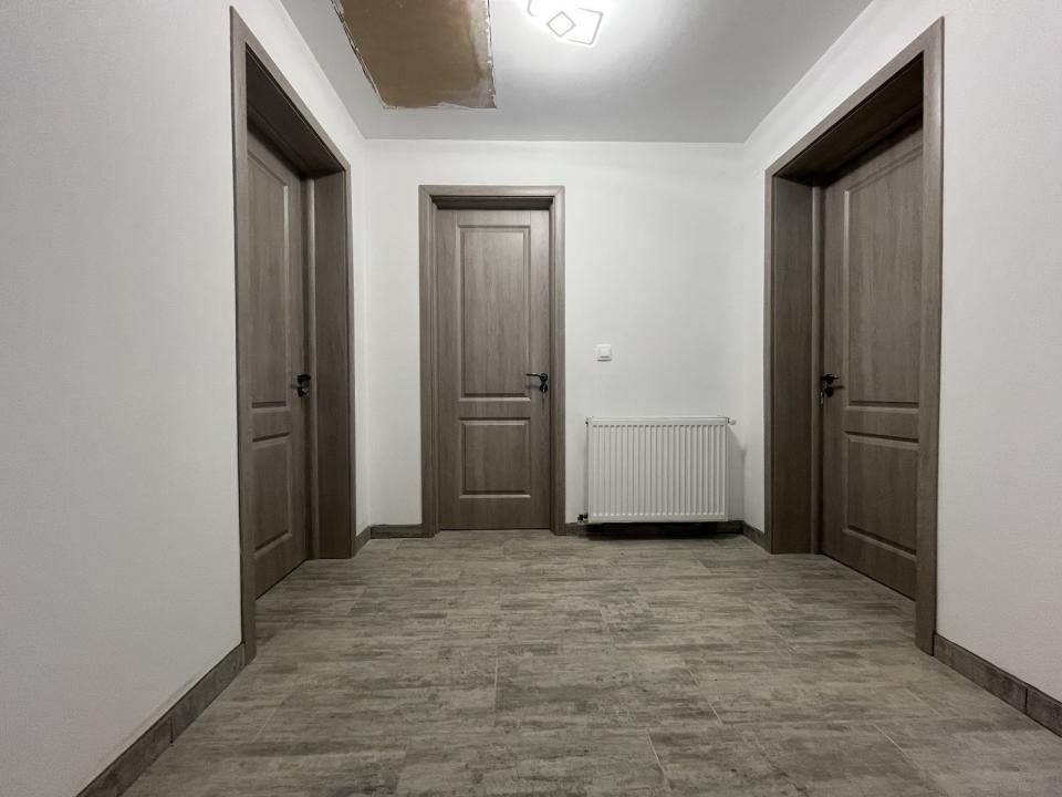 Casă cu 4 camere de vânzare în Central, Cuparu – fotografia 14 din 31