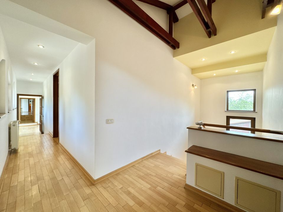 Spațiu comercial cu 10 camere de vânzare în Central, Frumusani – fotografia 25 din 40