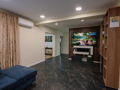 Casă cu 4 camere de vânzare în Trivale, Pitești – fotografia 5 din 21