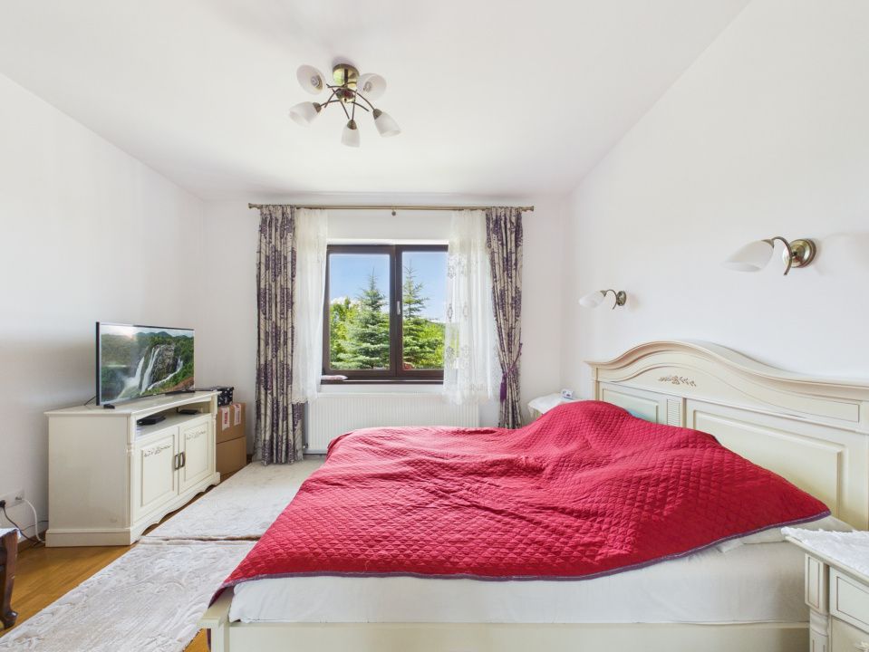 Hotel / pensiune cu 10 camere de vânzare în Tohanu Nou – fotografia 10 din 46
