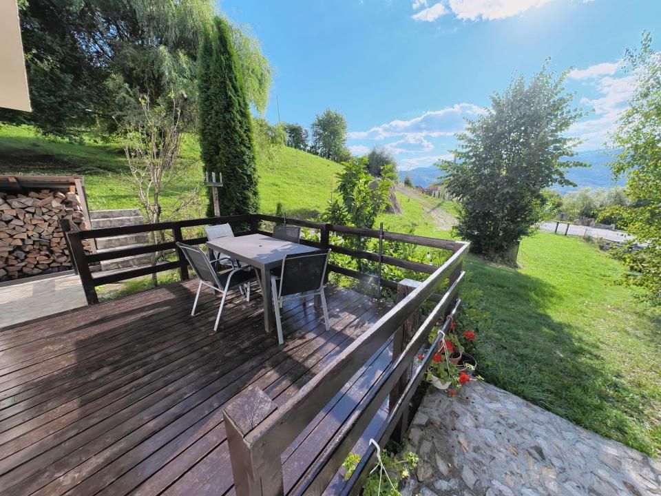 Casă cu 5 camere de vânzare în Buhalnita – fotografia 17 din 23