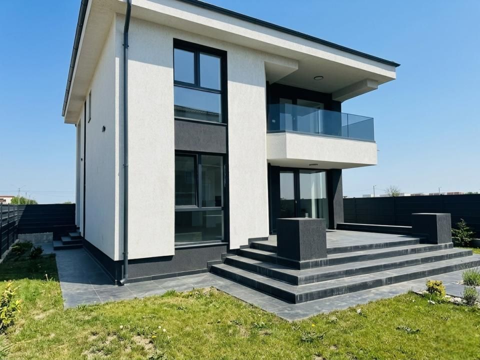 Casă cu 4 camere de vânzare în Central, Tunari – fotografia 7 din 12