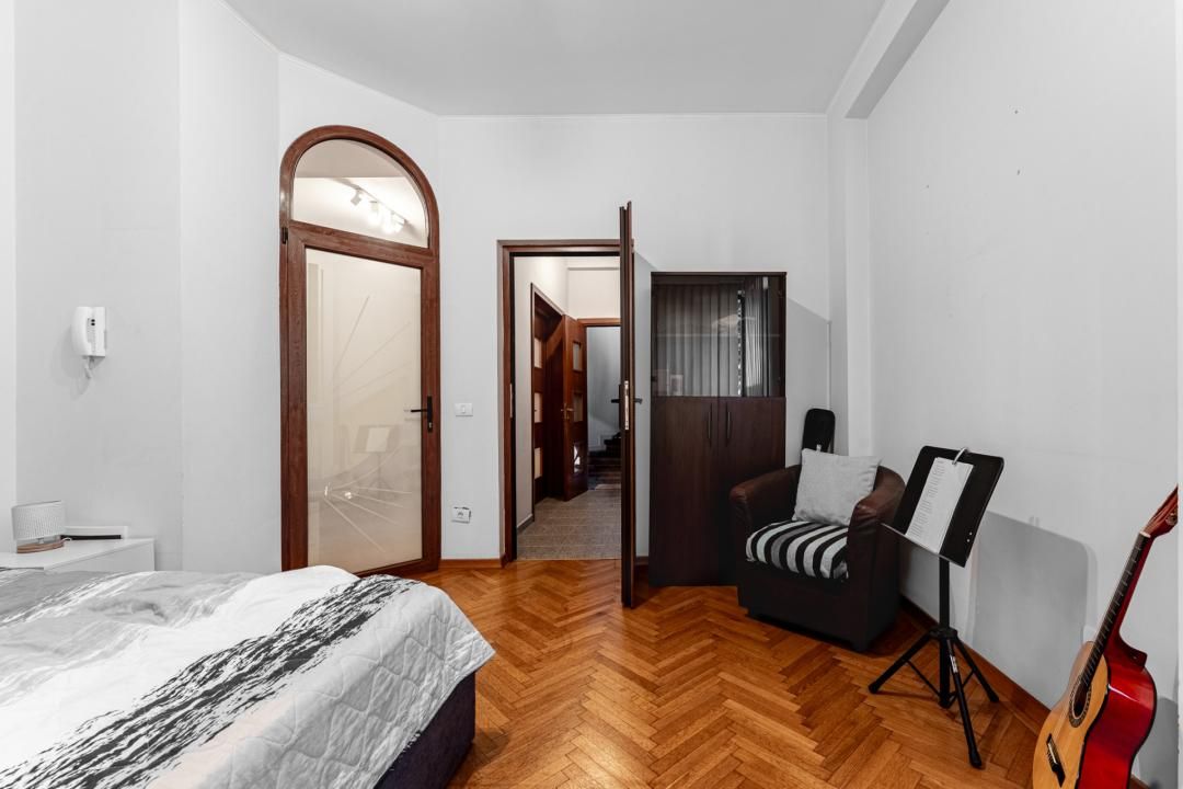 Casă cu 7 camere de vânzare în Ferdinand, București – fotografia 18 din 25