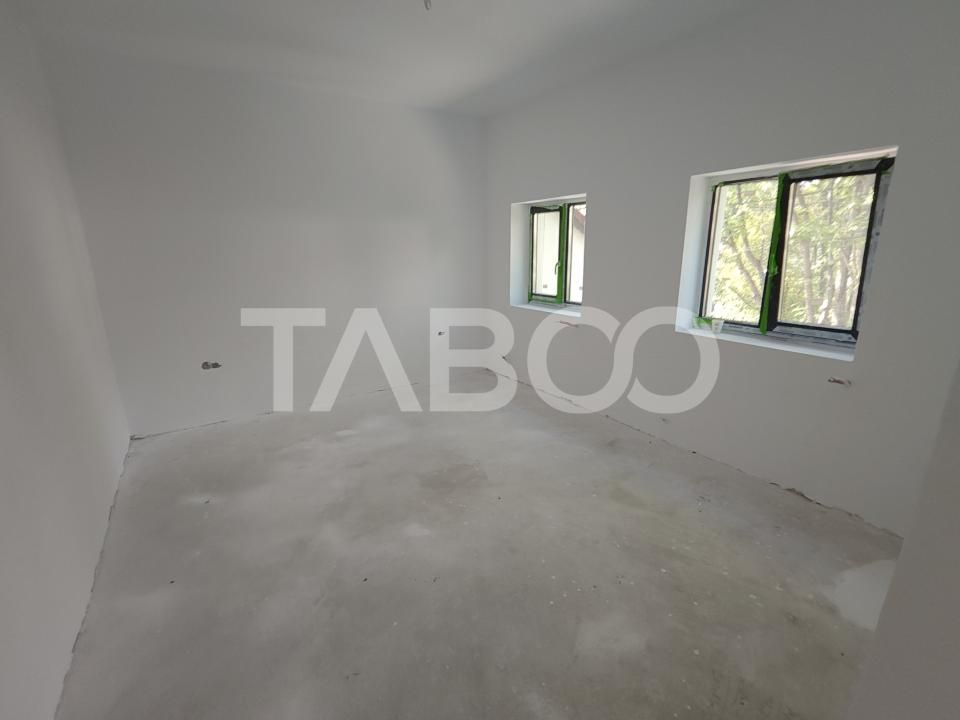 Casă cu 8 camere de vânzare în Cisnadioara – fotografia 22 din 29