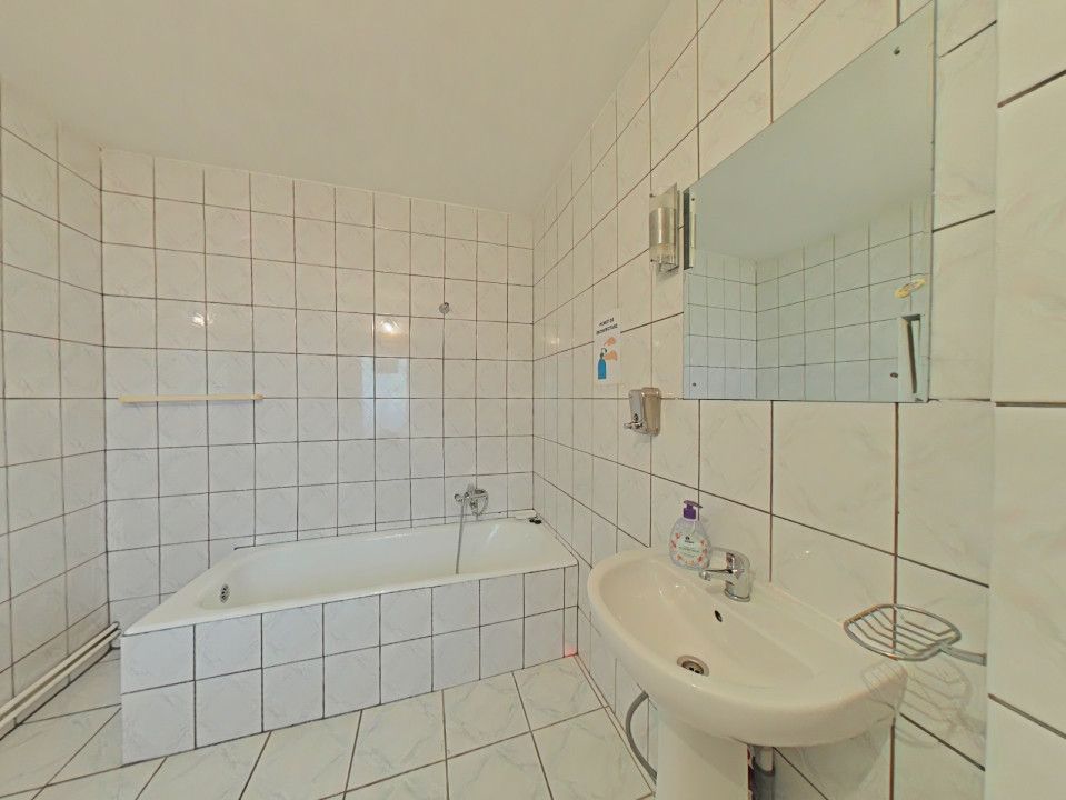 Casă cu 5 camere de închiriat în Moieciu de Jos – fotografia 6 din 18