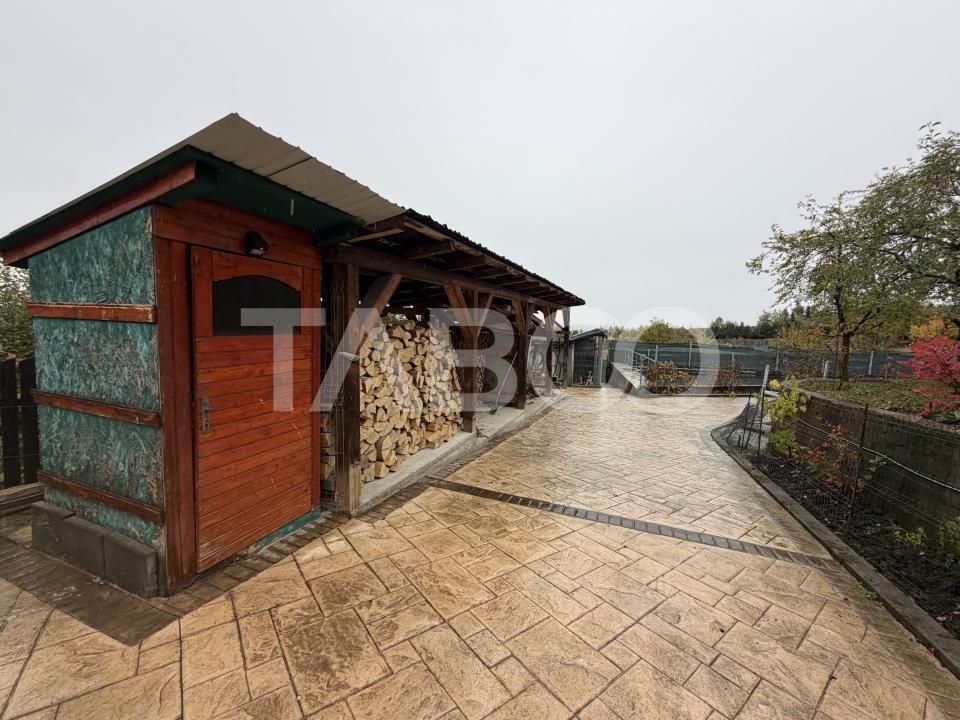 Casă cu 7 camere de vânzare în Berivoi – fotografia 23 din 29