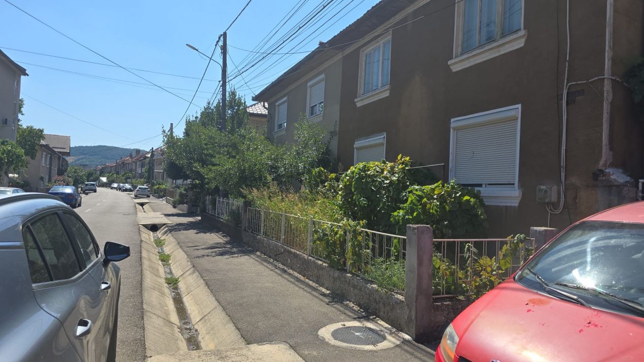 Casă cu 6 camere de vânzare în Central, Orsova – fotografia 5 din 9