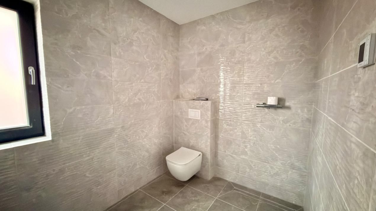 Casă cu 4 camere de vânzare în Sud-Vest, Cisnadioara – fotografia 9 din 25