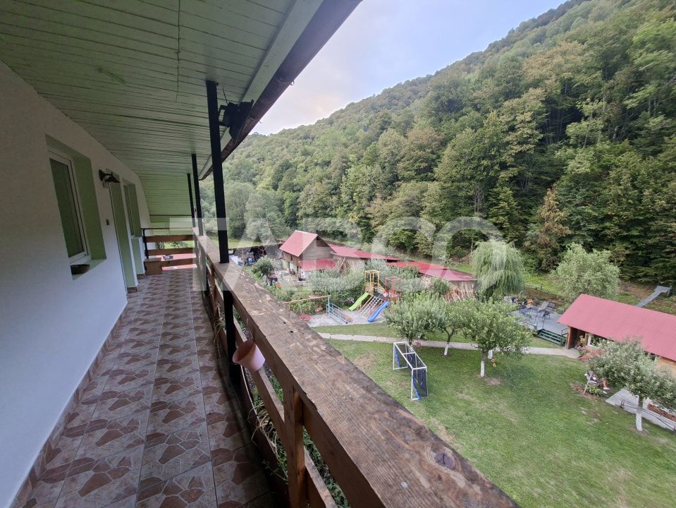 Casă cu 29 camere de vânzare în Valea Macesului – fotografia 39 din 49