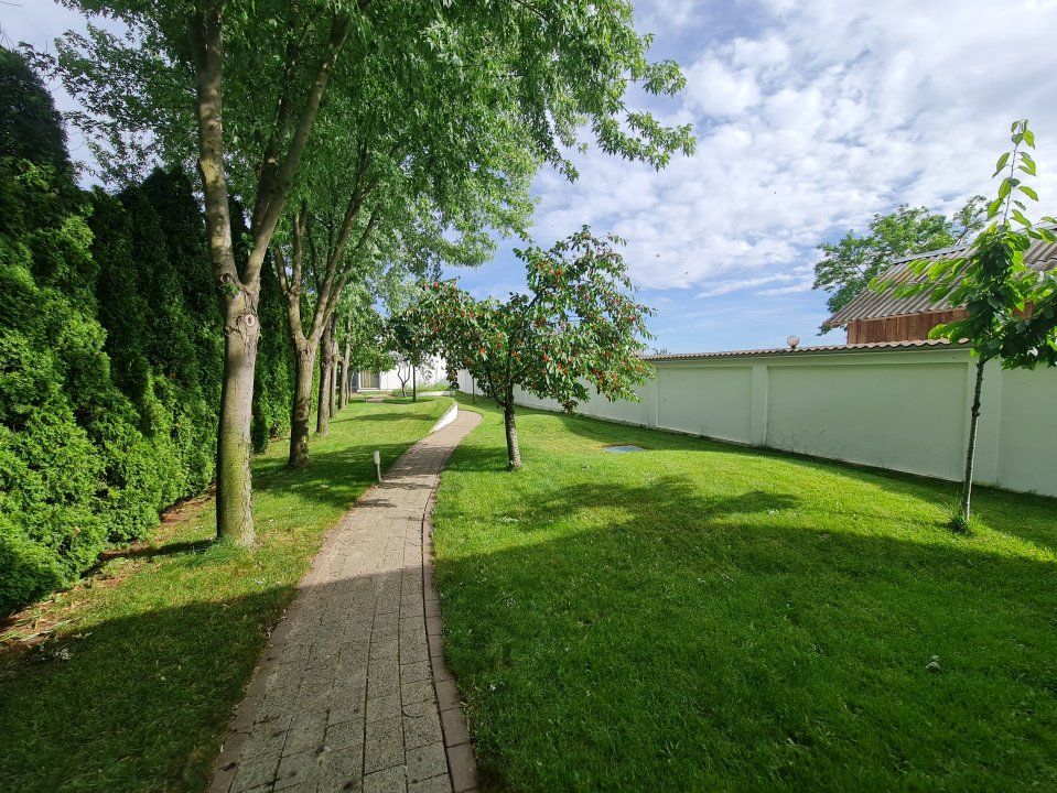 Casă cu 15 camere de vânzare în Mogoșoaia – fotografia 29 din 48