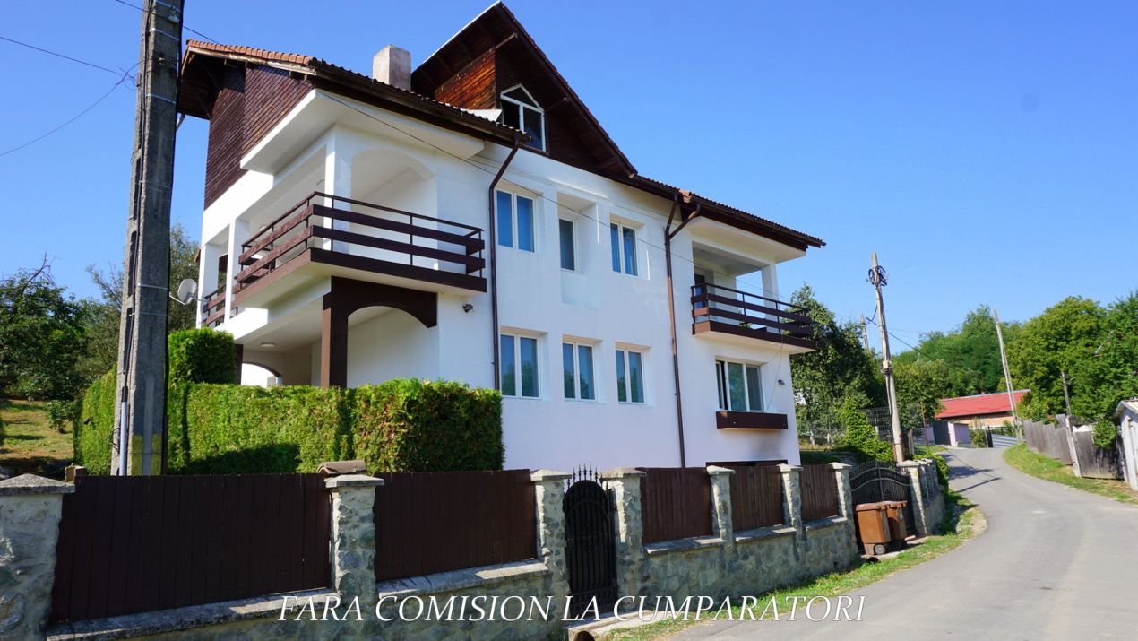 Casă cu 6 camere de vânzare în Central, Pausesti-Maglasi – fotografia 4 din 28