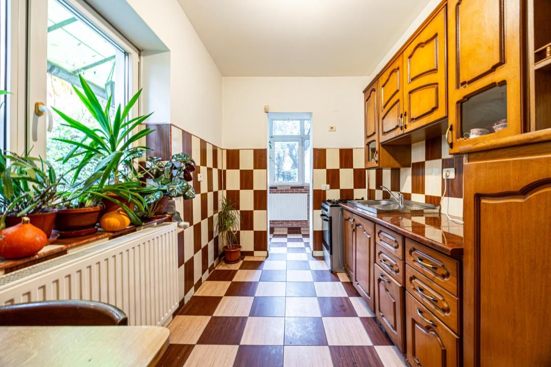 Casă cu 5 camere de vânzare în Noua, Brașov – fotografia 8 din 27