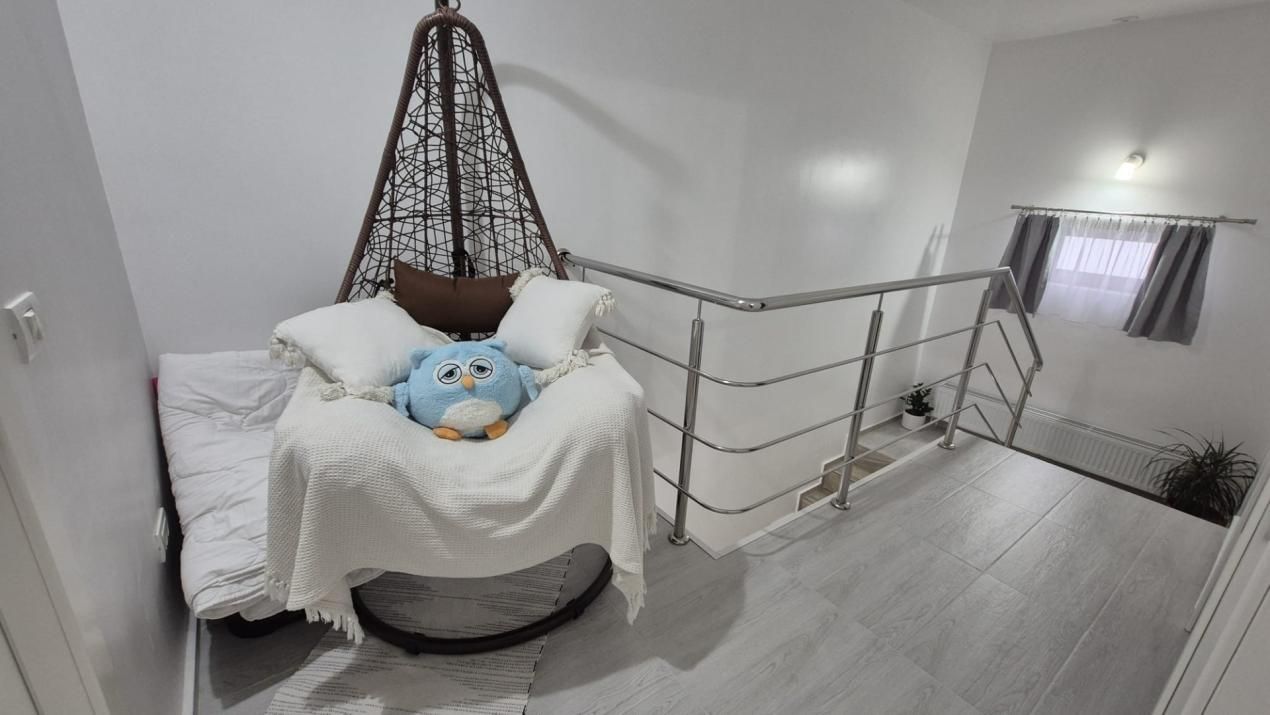 Casă cu 3 camere de vânzare în Central, Geamana – fotografia 9 din 17